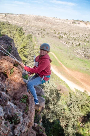סנפלינג במרכז מצוק שילת עם טיולי אתגר